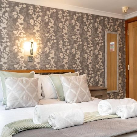 The New Lodge Pontardawe Zewnętrze zdjęcie