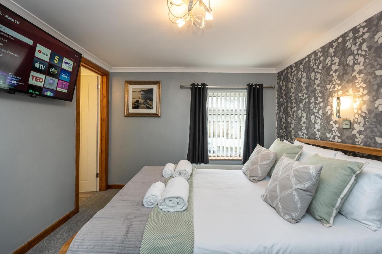 The New Lodge Pontardawe Zewnętrze zdjęcie