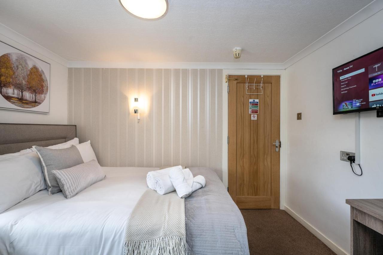 The New Lodge Pontardawe Zewnętrze zdjęcie