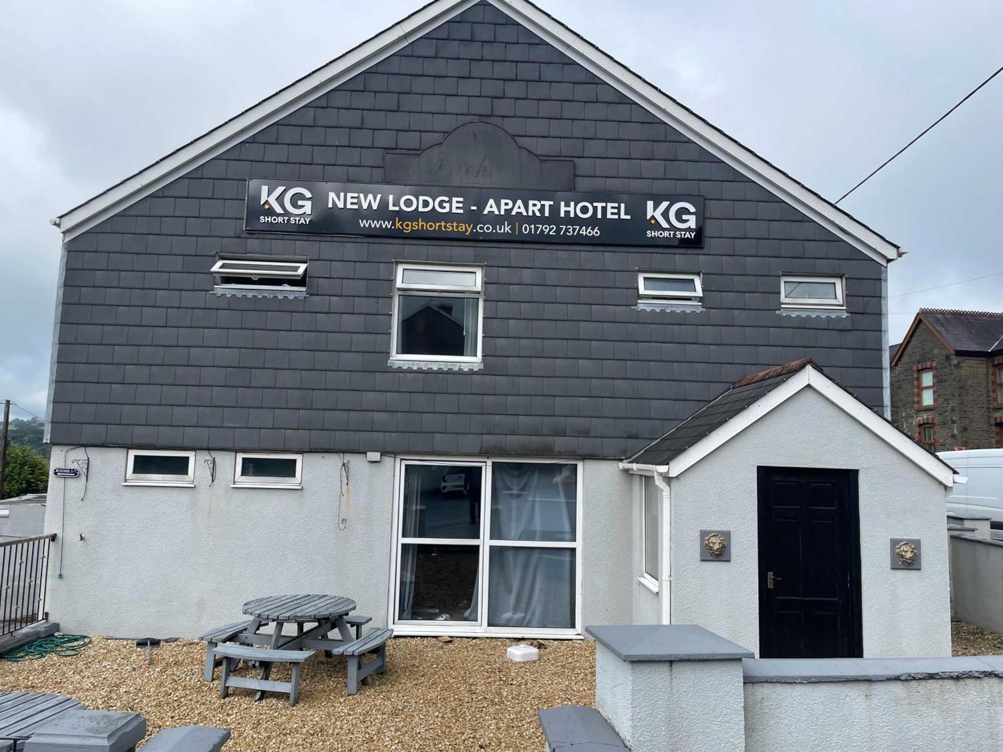 The New Lodge Pontardawe Zewnętrze zdjęcie