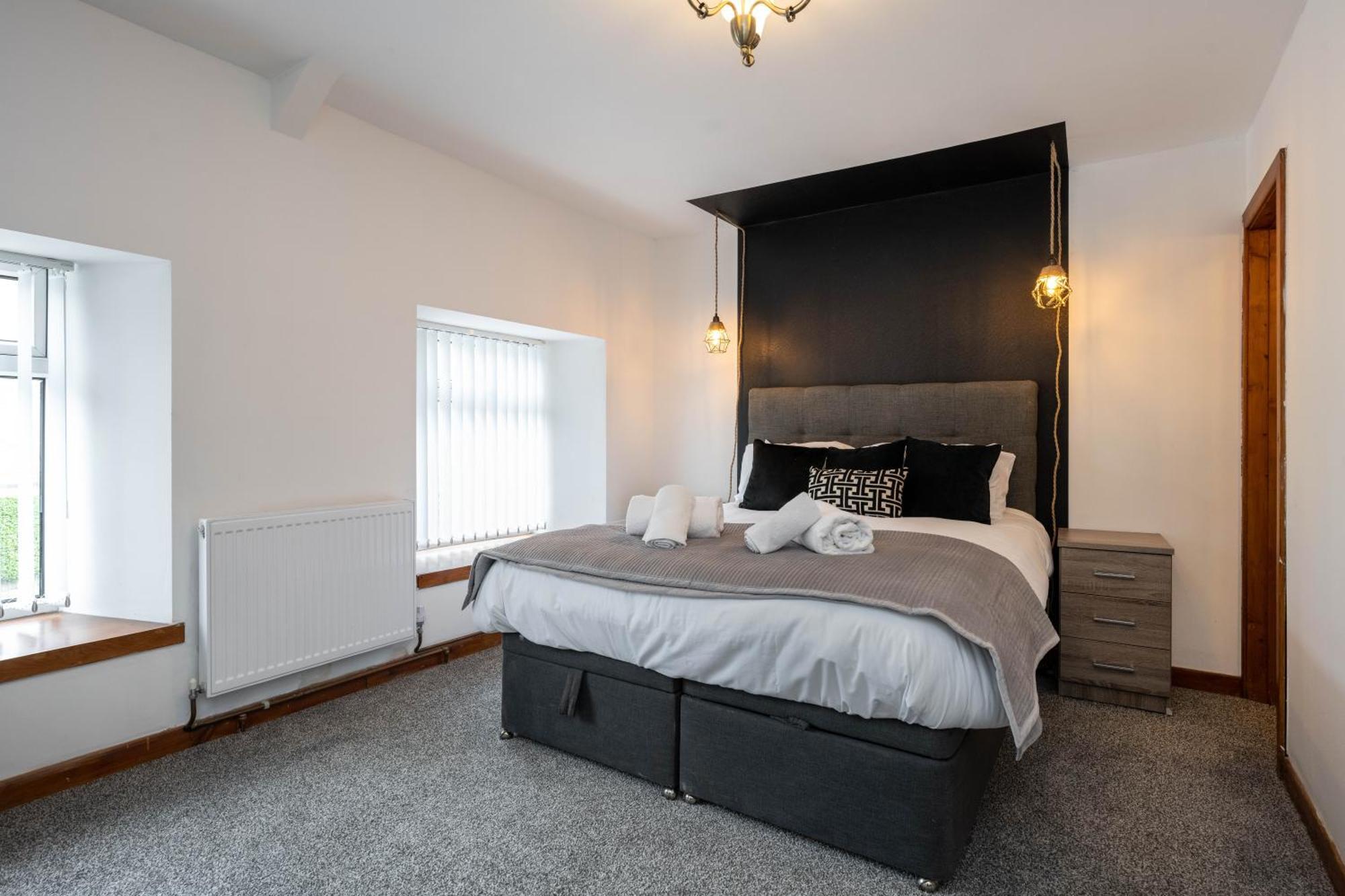 The New Lodge Pontardawe Zewnętrze zdjęcie